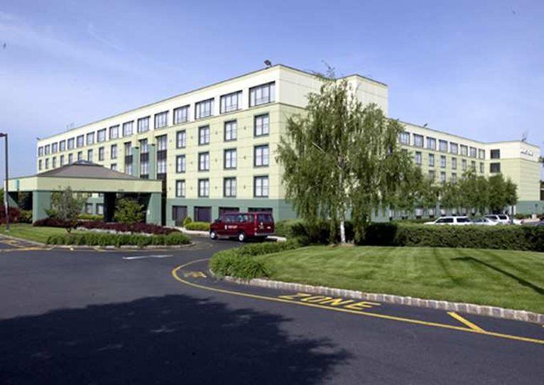 Embassy Suites By Hilton Piscataway Somerset Ngoại thất bức ảnh